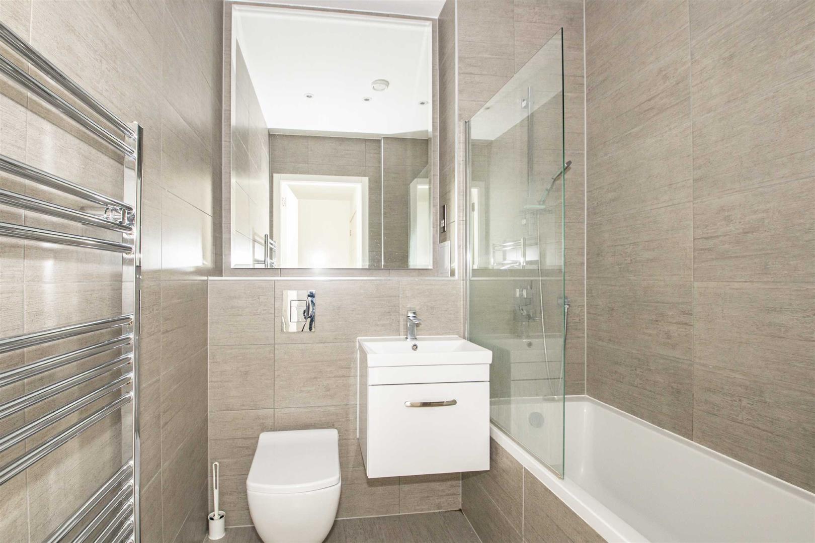 2 Foxhunter Drive, Linford Wood, Milton Keynes